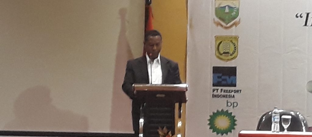 Hasil-hasil Penelitian berkaitan dengan Bahan Alam menjadi topik dalam the 7th ICICS