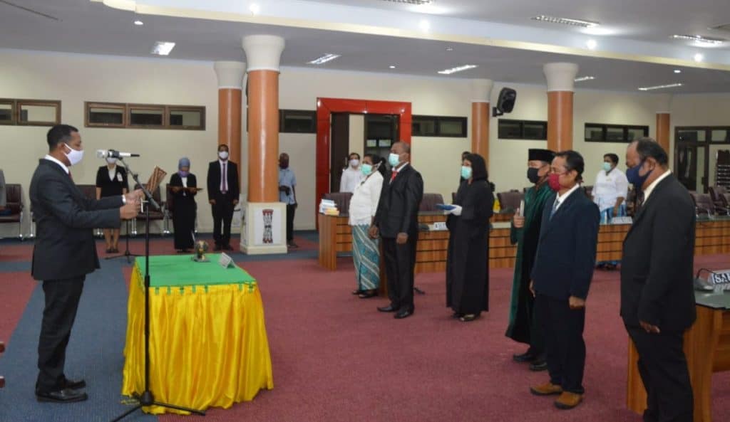 Pelantikan Terakhir Pejabat Eselon III dan IV di Lingkungan Universitas Cenderawasih