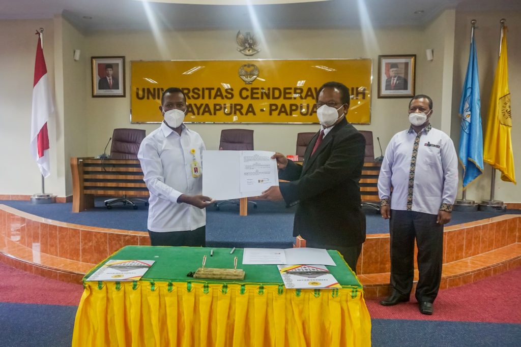 MEMORANDUM OF UNDERSTANDING 2022 : UNIVERSITAS CENDERAWASIH (UNCEN), UNIVERSITAS INTERNASIONAL PAPUA (UIP) DAN LEMBAGA SERTIFIKASI PROFESI (LSP) NUSANTARA SEPAKAT TINGKATKAN KERJASAMA