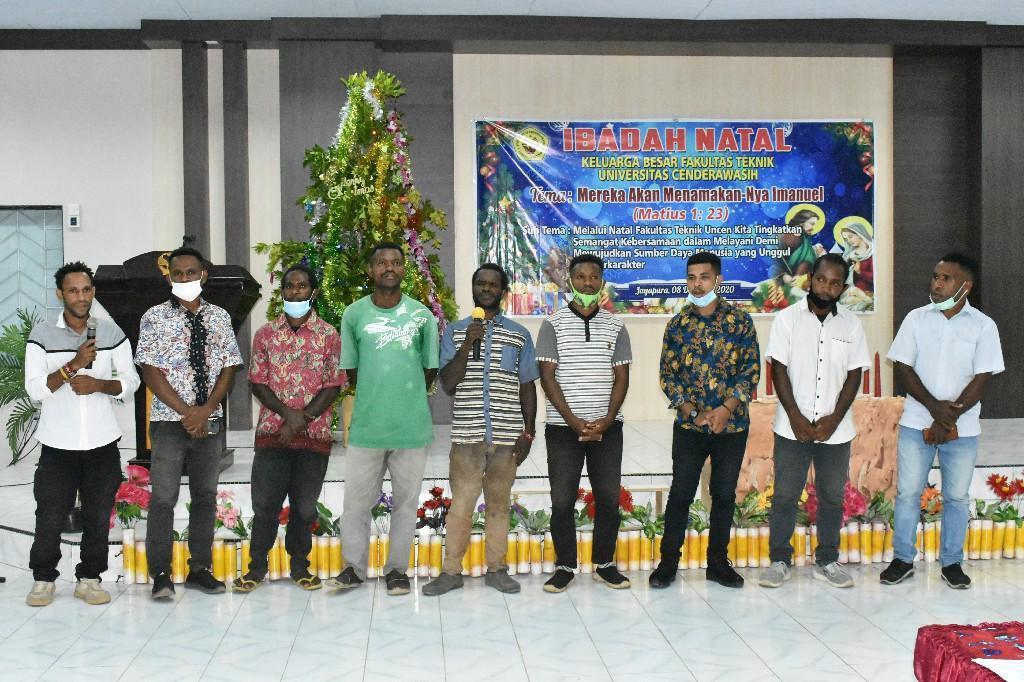 Fakultas Teknik Rayakan Natal Bersama