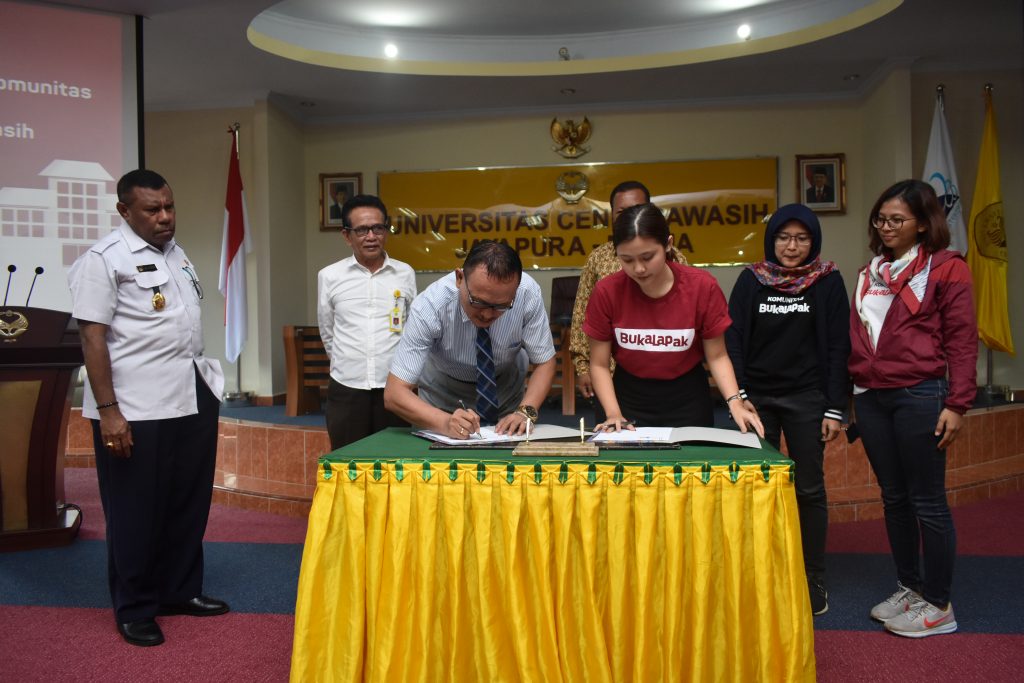 BELAJAR NGELAPAK, UNCEN TEKEN KERJASAMA DENGAN BUKALAPAK