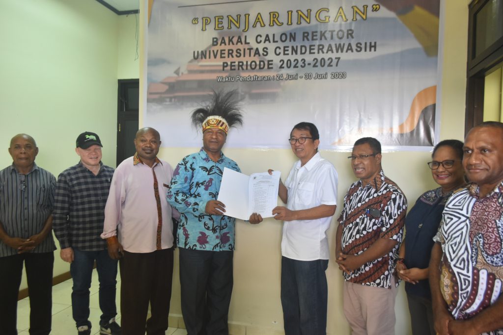 Purek IV dan Dekan FEB Mendaftar Sebagai Calon Rektor Uncen.