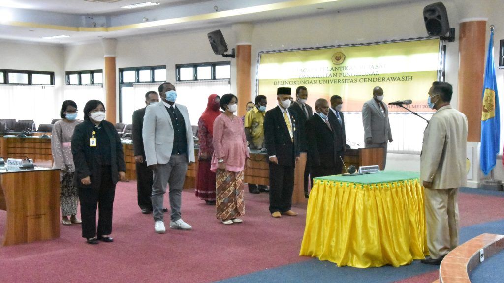 Delapan Pejabat Di Lingkungan Universitas Cenderawasih Dilantik