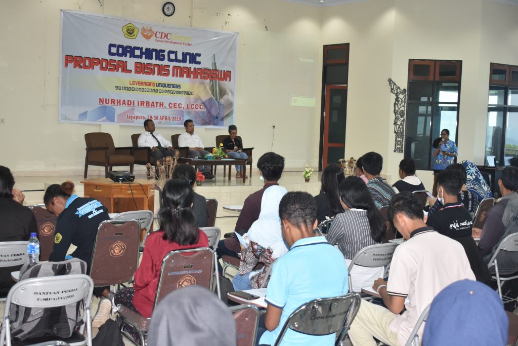 Coaching Clinic Peserta Kompetisi Bisnis Mahasiswa Indonesia