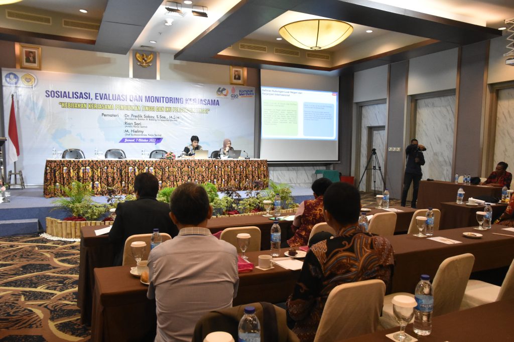 Tingkatkan Capaian IKU-6, Uncen Gelar Sosialisasi Monev Kerjasama.