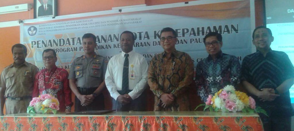 Dirjen Paud  Dikmas Tandatangan Kerjasama  dengan Uncen.