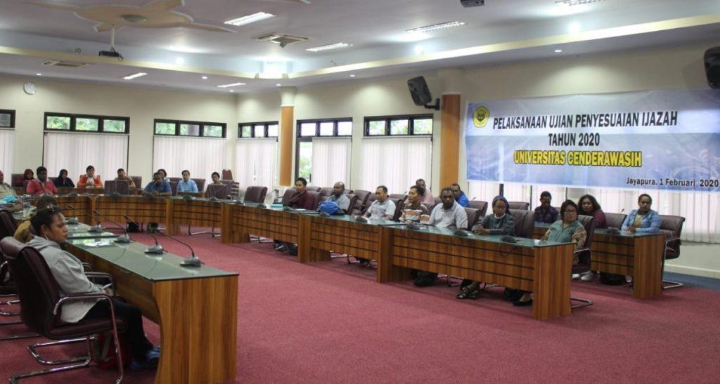 Uncen Melaksanakan Ujian Penyesuaian Ijazah