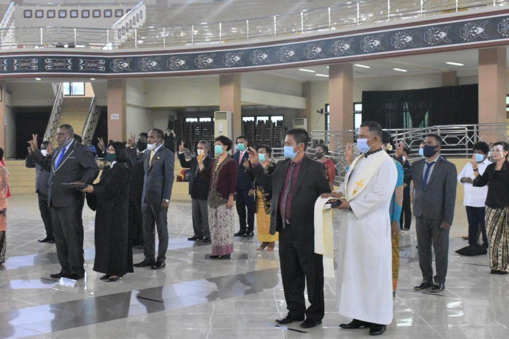 22 Pejabat Struktural, Administrator dan Pengawas Dilantik Rektor