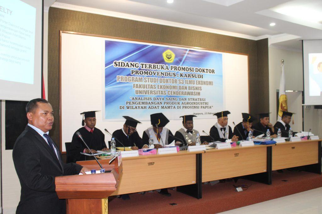 Kabid BPPD Provinsi Papua Meraih Gelar Doktor