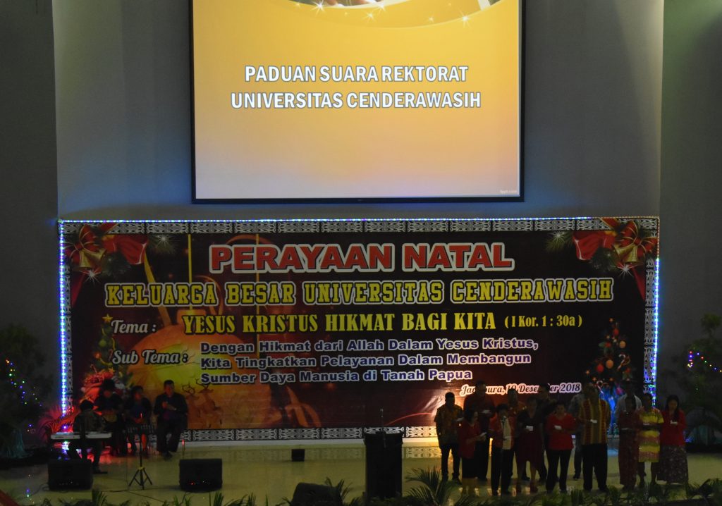 Perayaan Natal Keluarga Besar Universitas Cenderawasih