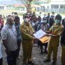 Penyerahan Naskah Kepada Pengawas Ujian