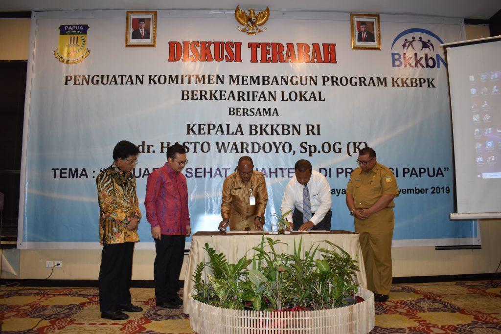 Membangun Program KKBPK Berkearifan Lokal, BKKBN Teken MoU dengan Uncen