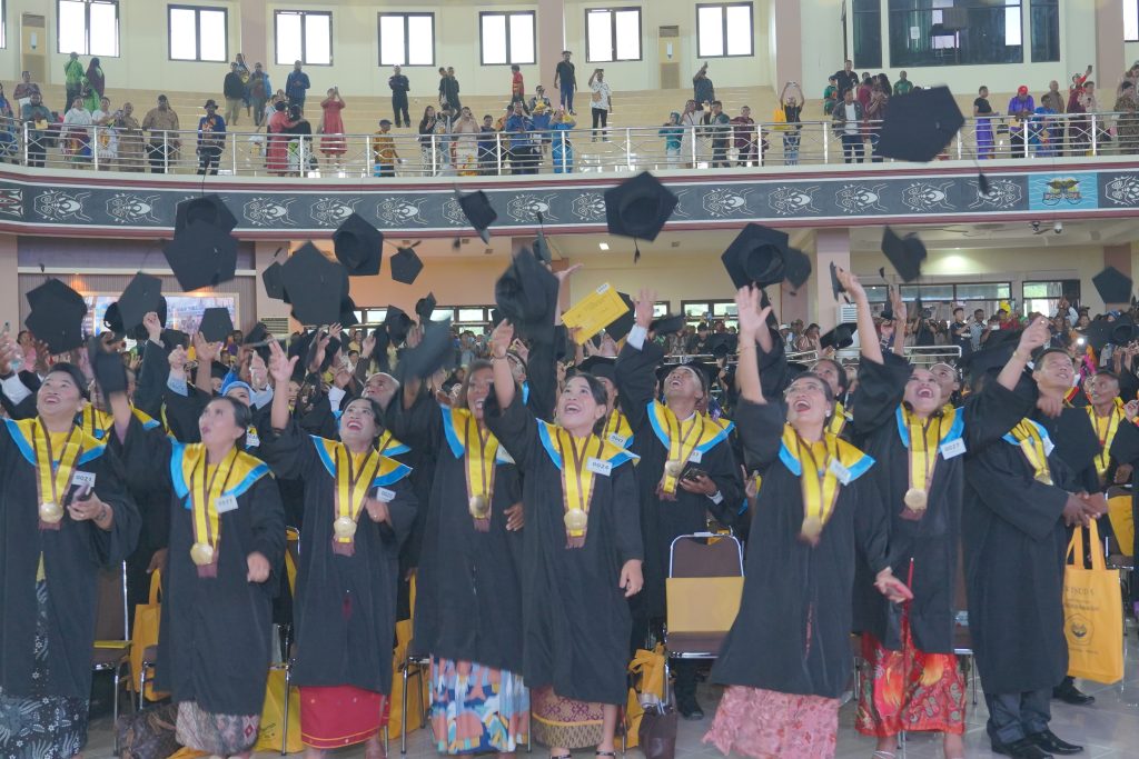 Cetak SDM Unggul, Universitas Cenderawasih Luluskan 508 Wisudawan pada Periode I Tahun 2026