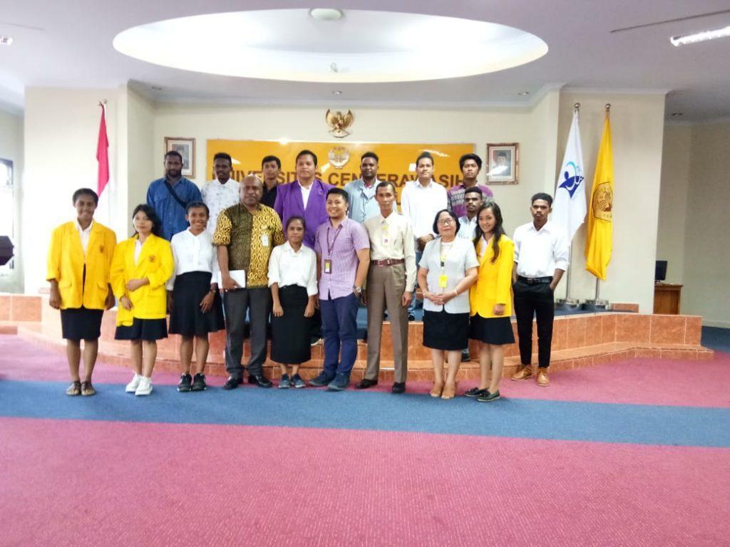 20 Mahasiswa Uncen Terima Beasiswa Pertamina Sobat Bumi 2019