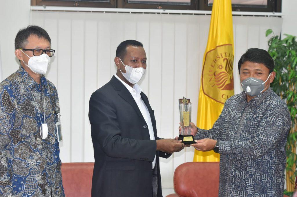 Kunker Ke Uncen, BNI Nyatakan Dukungan Pada Tim Sepak Bola Uncen