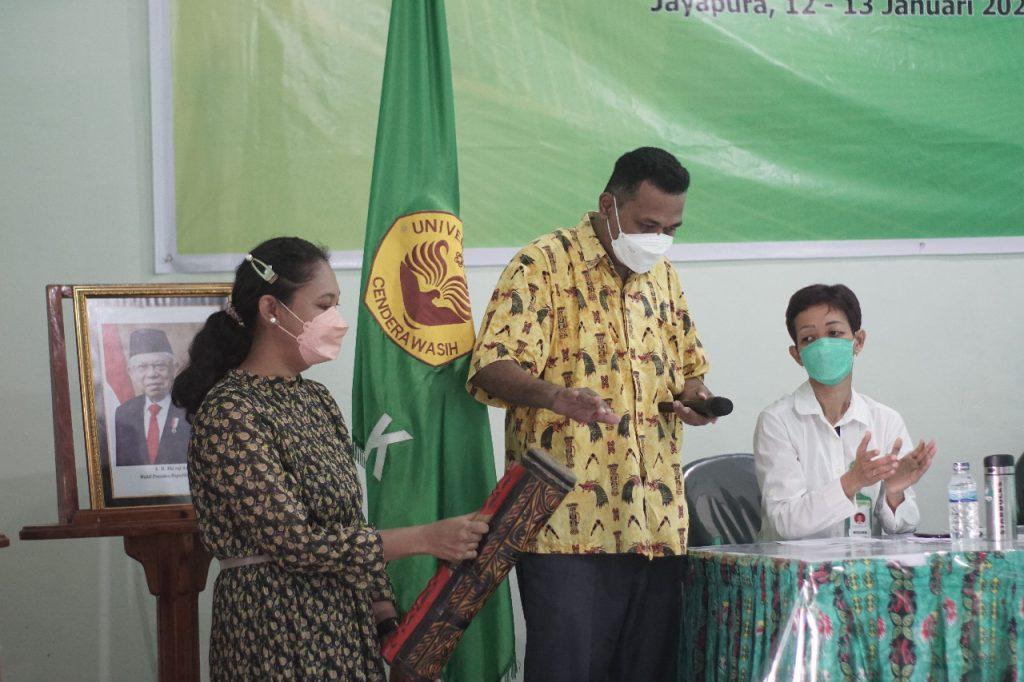 DEKAN FAKULTAS KEDOKTERAN BUKA RAPAT KERJA FAKULTAS KEDOKTERAN TAHUN 2022