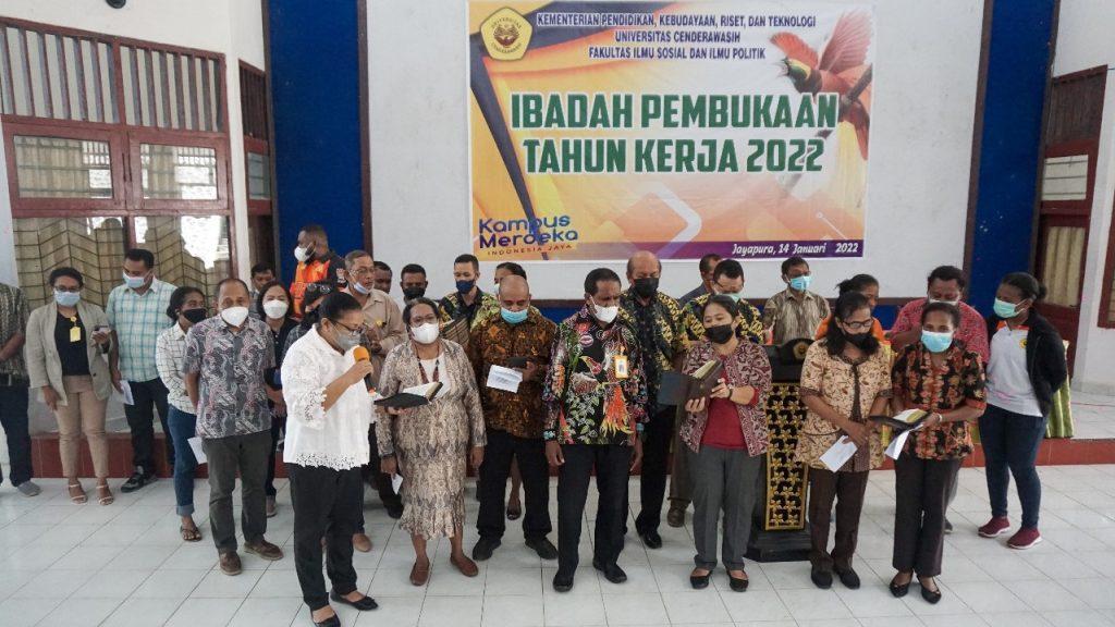 Fisip Uncen Awali Tahun Kerja 2022 Dengan Ibadah Bersama