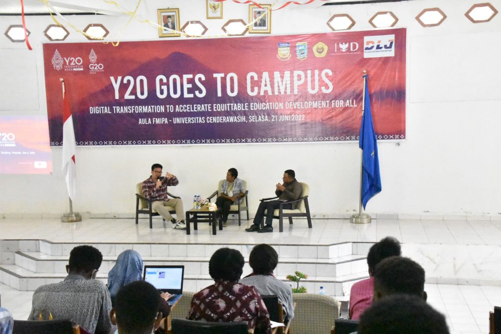 Y20 Goes to Campus FMIPA Uncen