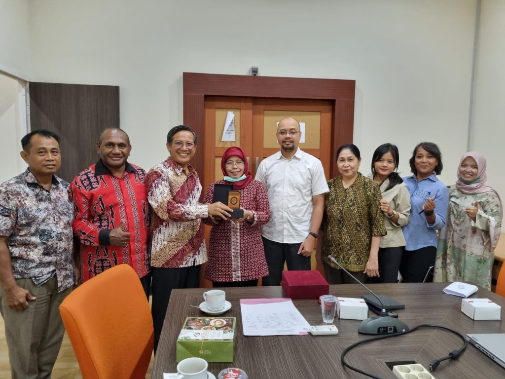 Jajaki Peluang Kerjasama, LP2M UNCEN Kunjungi BPM UNAIR.