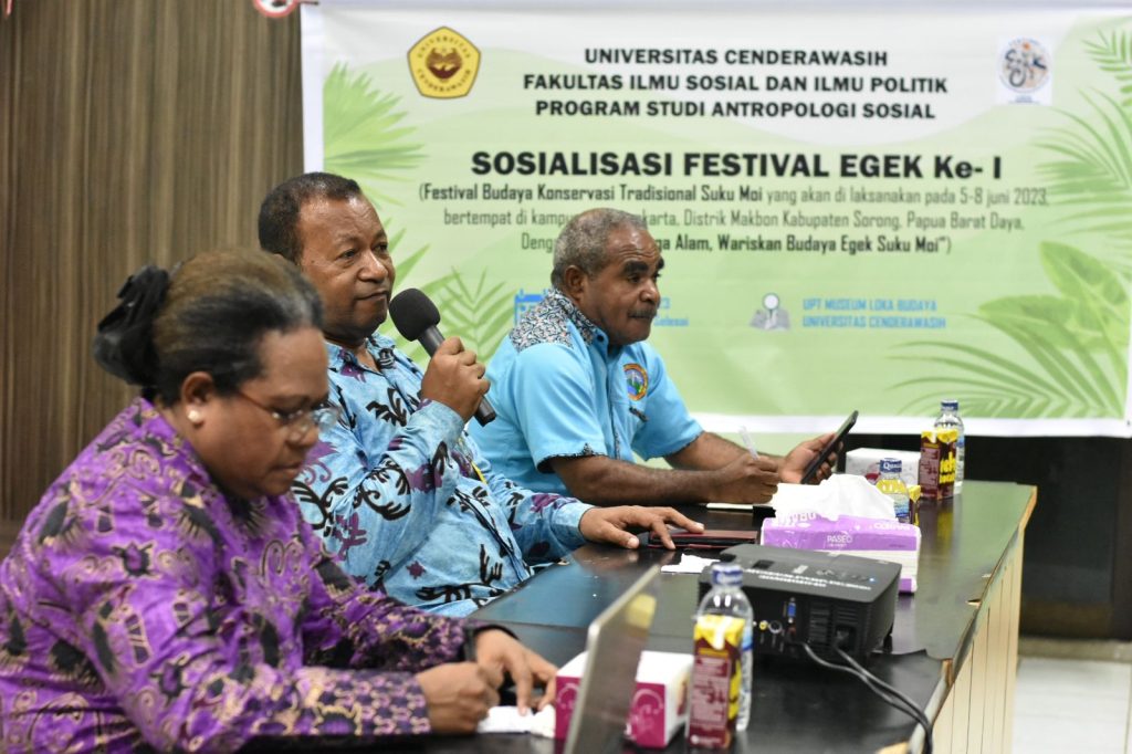 Festival Egek Masyarakat Moi