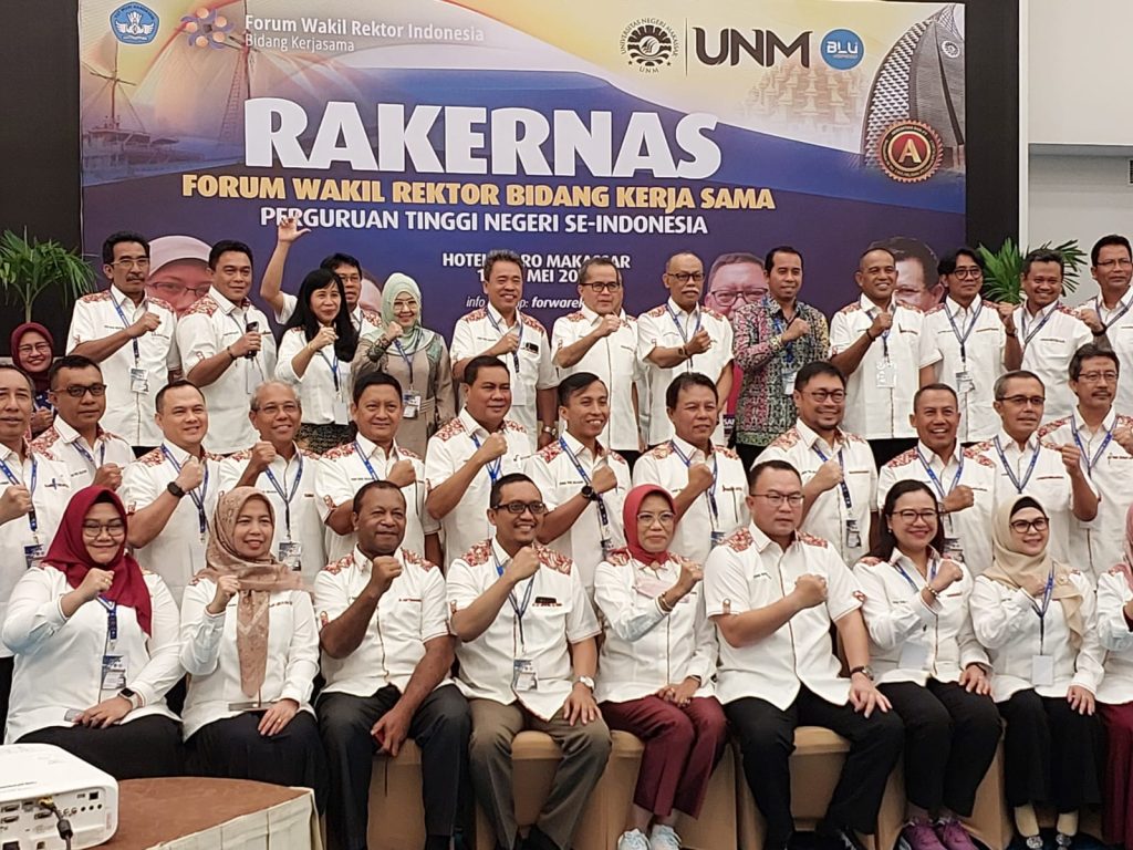 Kolaborasi Antara Perguruan Tinggi Dalam FORWAREK 2023 Di Makassar