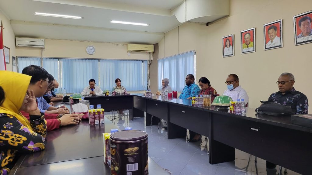 Perkuat Sistem Penjaminan Mutu Internal, PPS Uncen Benchmarking ke Unhas, DPRD Dan KPUD Kepulauan Selayar