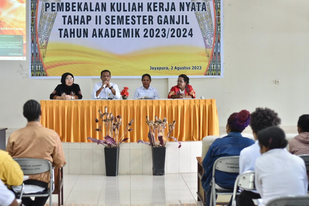 Rektor Buka Pembekalan KKN Uncen Tahap II Semester Ganjil T.A 2023/2024