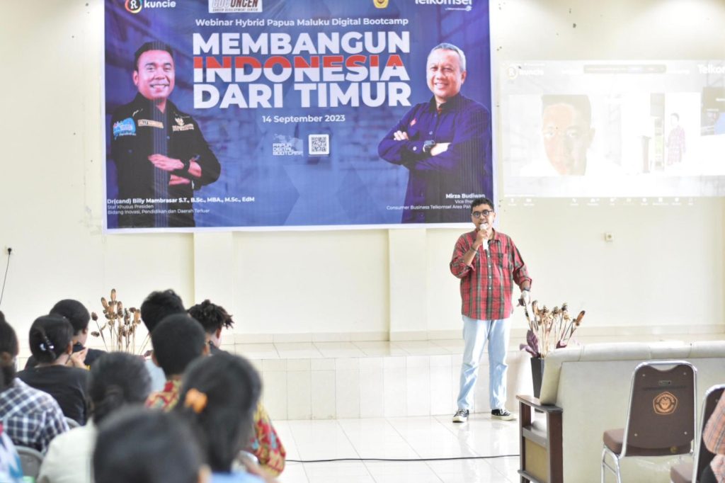Webinar Hybrid Papua Maluku Digital Bootcamp di Uncen.
