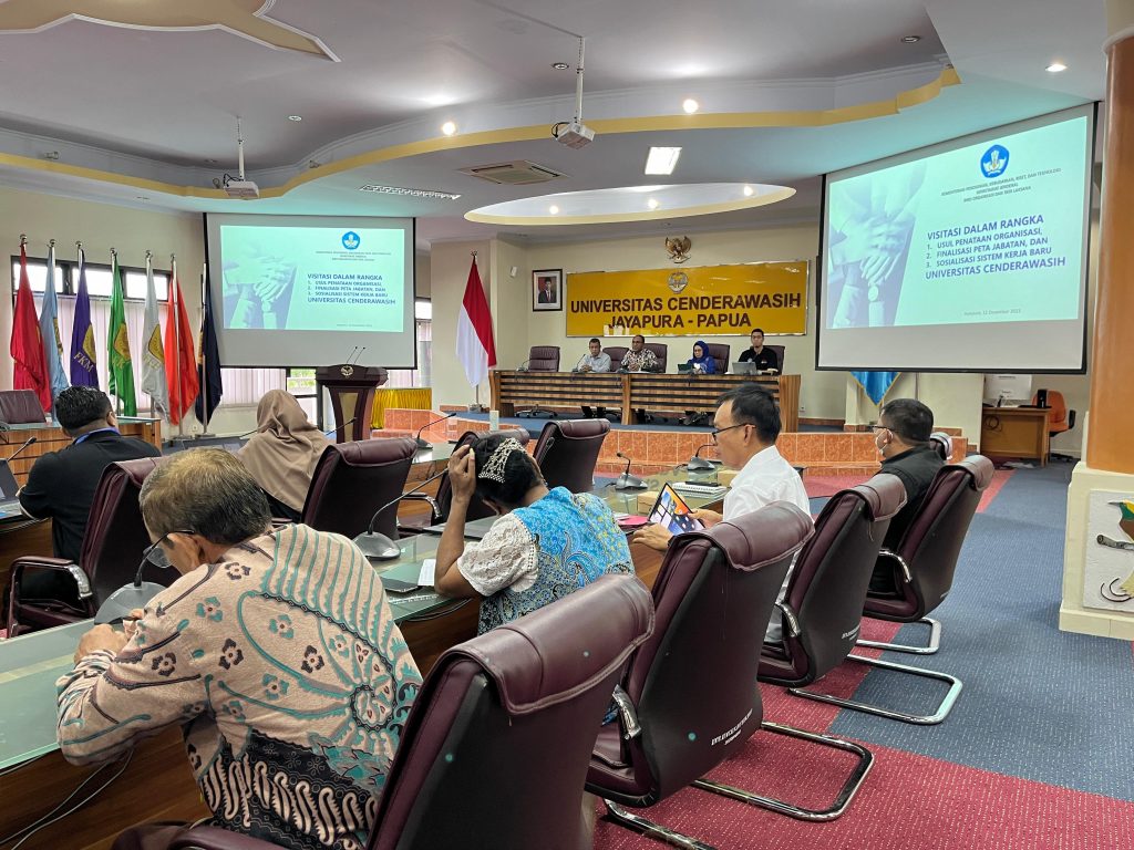 Sosialisasi Penyesuaian Sistem Kerja.