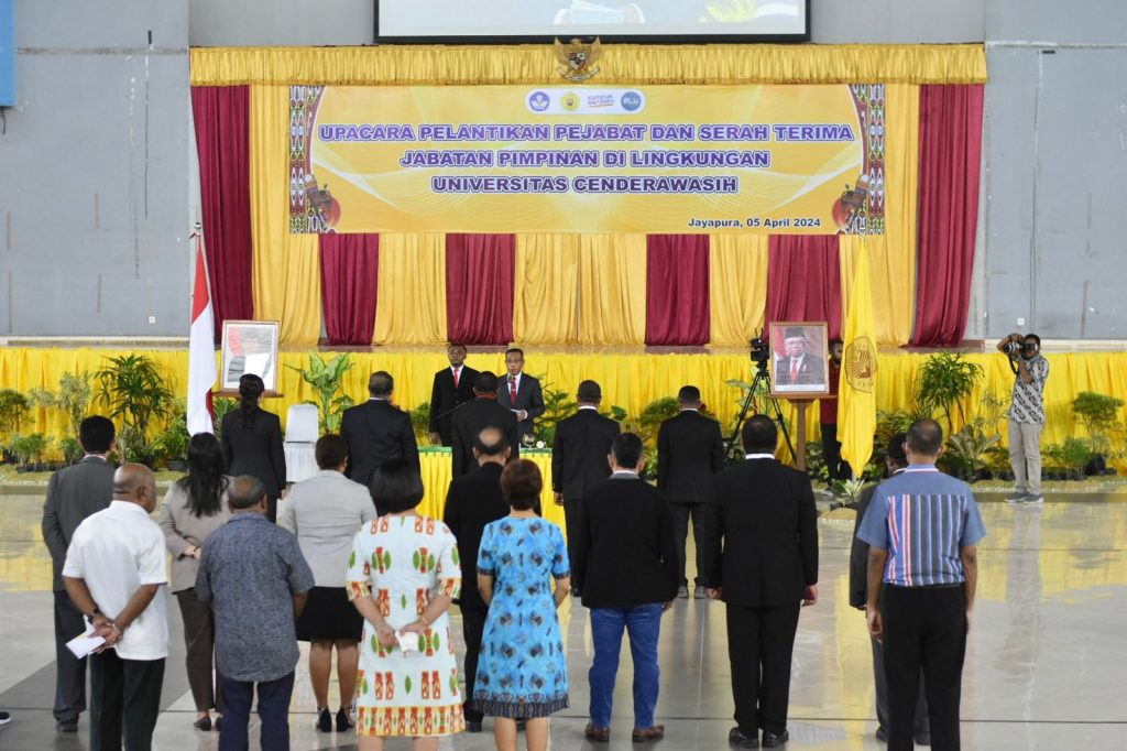 Resmi Dilantik : 4 Wakil Rektor dan Dekan Fakultas Kedokteran Siap Menjalankan Tugas