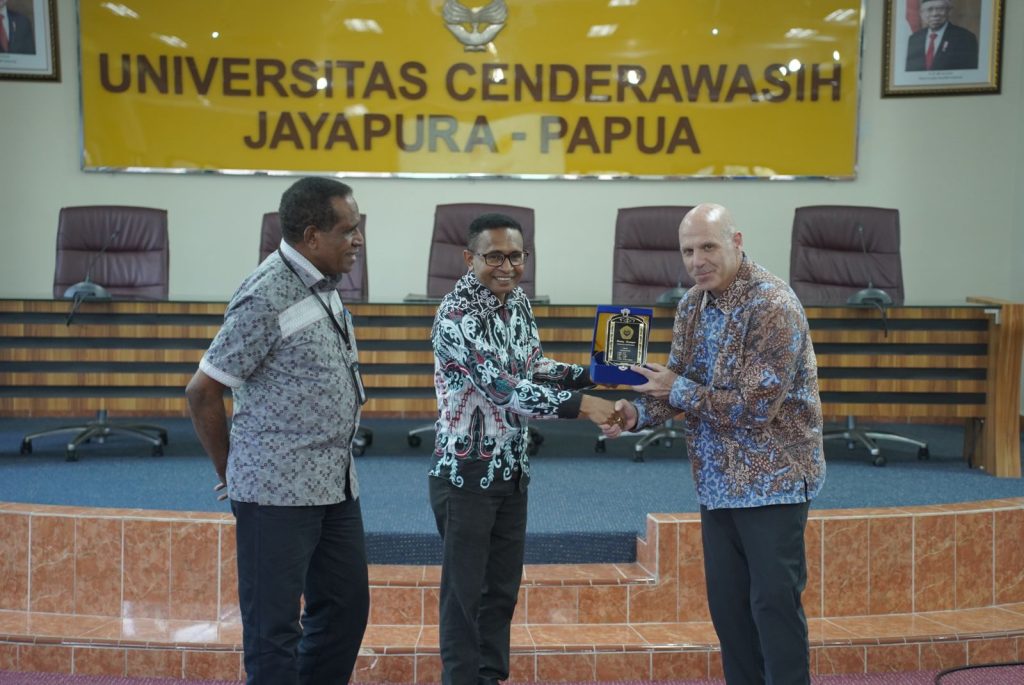 USAID Hadir Di Uncen Bahas Kerjasama Bidang Pendidikan.