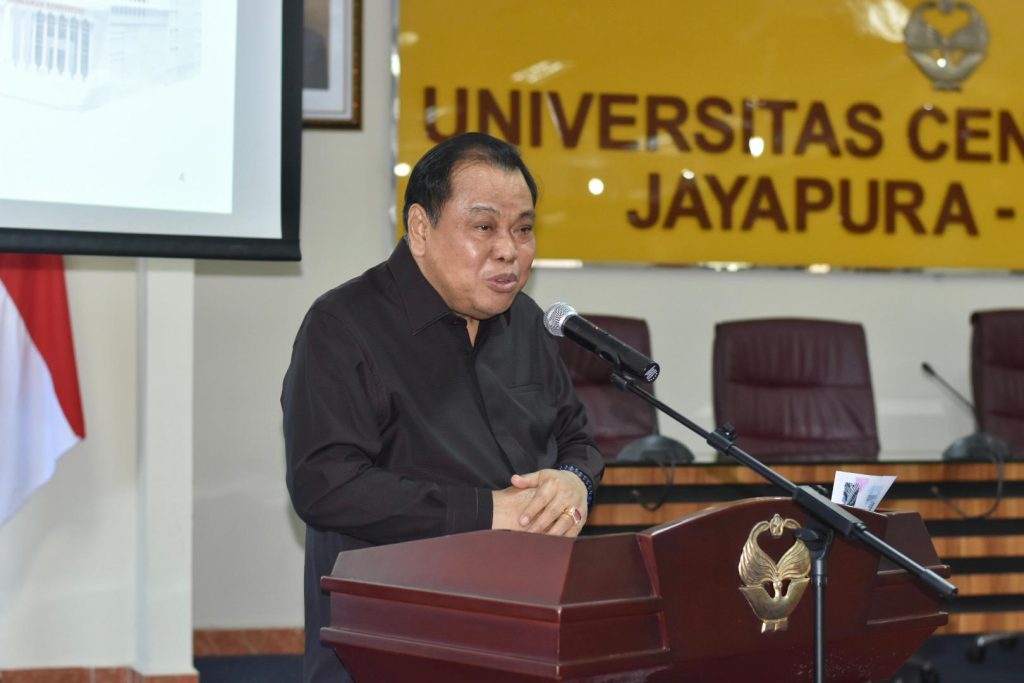 Prof. Arief Hidayat, Hakim Mahkamah Konstitusi : Akademisi Harus Jadi Navigator Perubahan.