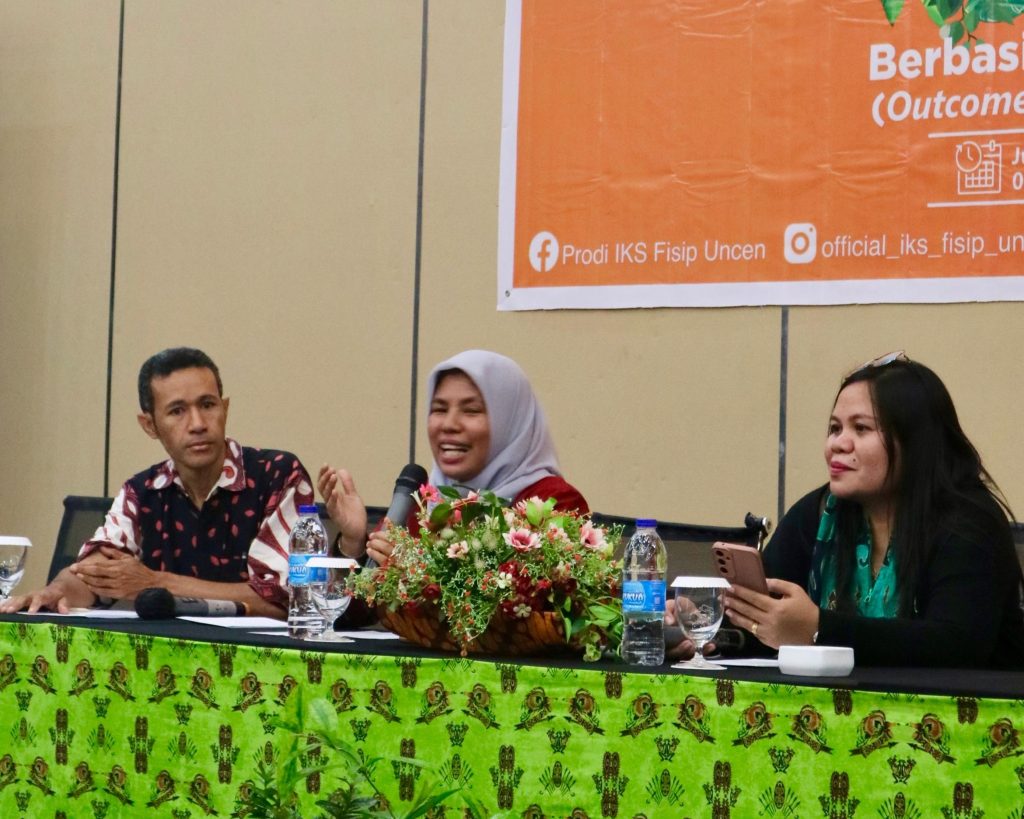 Lokakarya Kurikulum Berbasis OBE Prodi IKS FISIP.