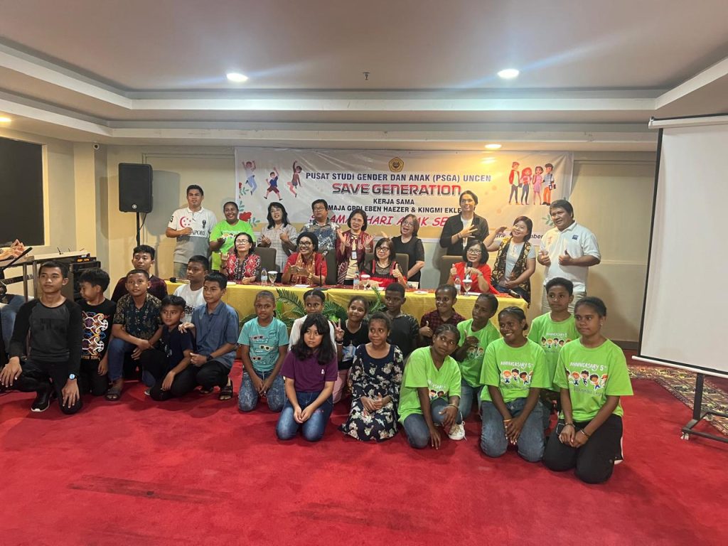 Kegiatan PSGA Uncen Bersama Anak dan Remaja Gereja.