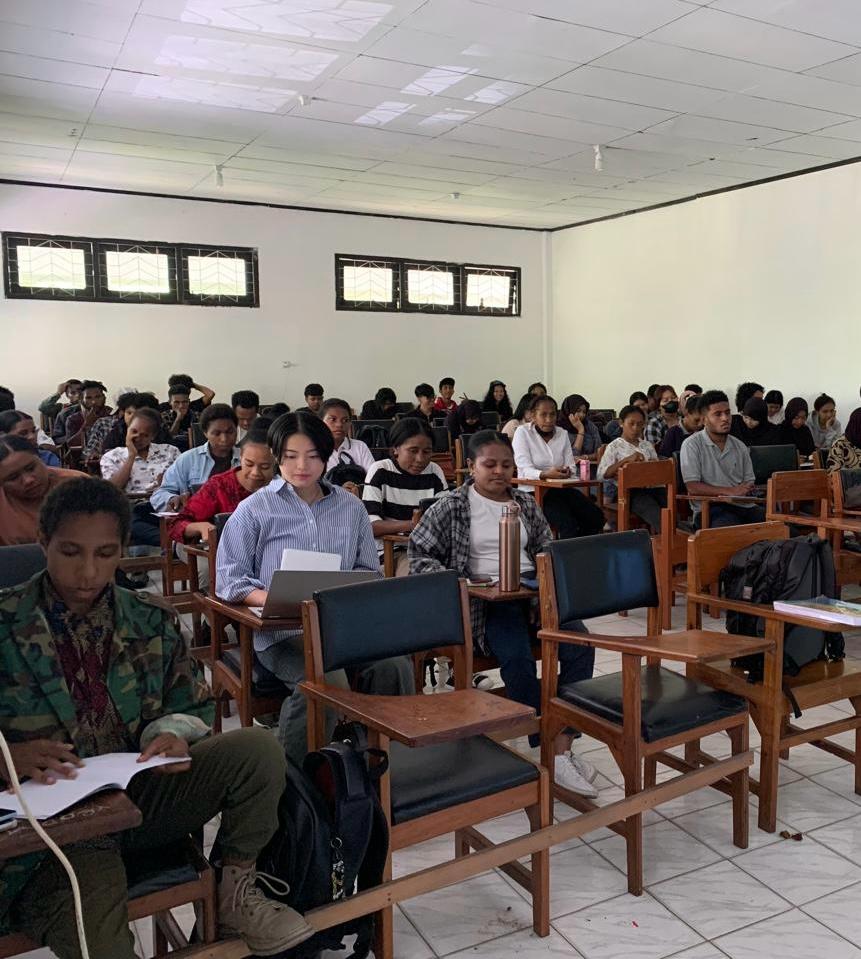 Wujud Kerjasama Uncen dan Tsukuba University,  Reiri Takaba Jalani Perkuliahan 2 Semester di FISIP.