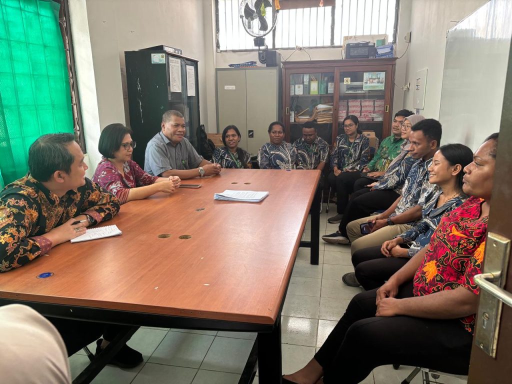Proses Akreditasi Program Studi Ilmu Keperawatan dan Profesi Ners Fakultas Kedokteran Universitas Cenderawasih oleh LAM-PTKes