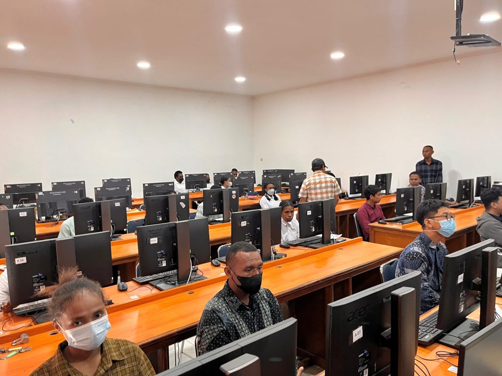 Ujian JMSB 2025 UNCEN: 3.822 Peserta Ikut Seleksi Dari Berbagai Wilayah Papua