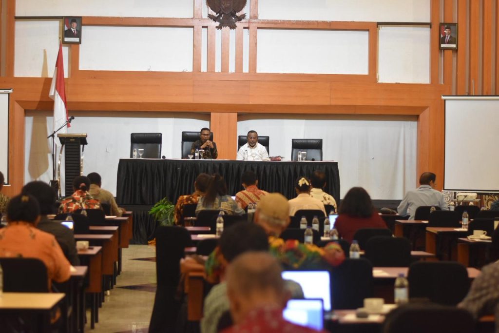 Rapat Evaluasi Akademik 2025: Uncen Dorong Transparansi dan Kualitas Pendidikan
