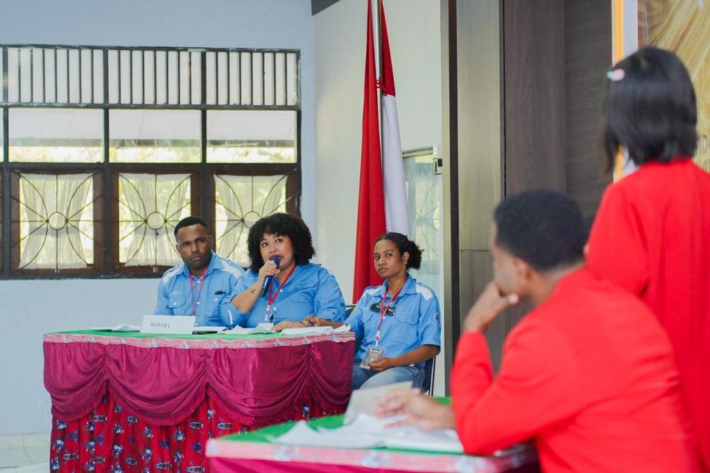 Asah Berpikir Kritis Generasi Muda, Fakultas Hukum Uncen Sukses Selenggarakan Cenderawasih Debate Competition II 2025