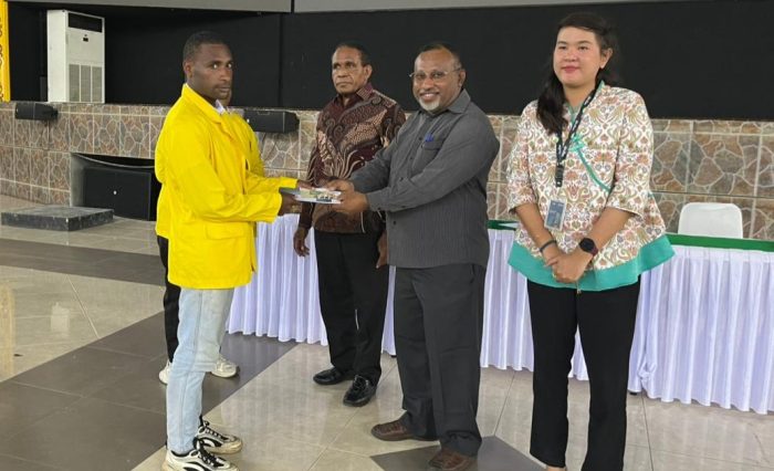 WhatsApp Image 2025-12-03 at 18.47.38 - b WhatsApp Image 2025-12-03 at 18.47.38 - b