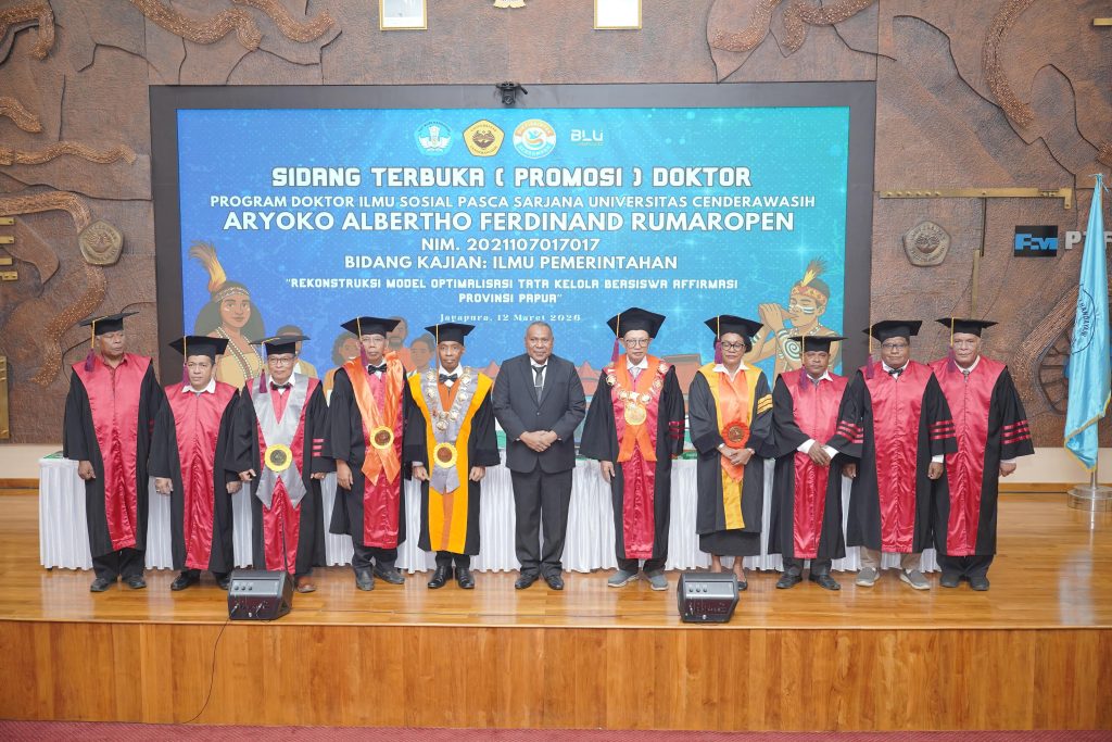 Bawa Visi “Papua Cerah”, Wagub Aryoko Rumaropen Resmi Sandang Gelar Doktor Ilmu Pemerintahan Universitas Cenderawasih