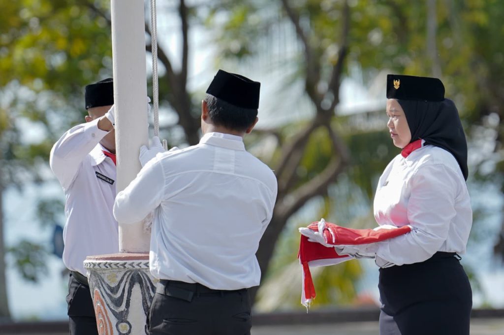 PERINGATI HARDIKNAS, UNCEN BERI PENGHARGAAN SATYA LENCANA, PENGHARGAAN IKU BIDANG PENELITIAN, LAUNCHING WIFI GRATIS DAN AKSI DONOR DARAH.
