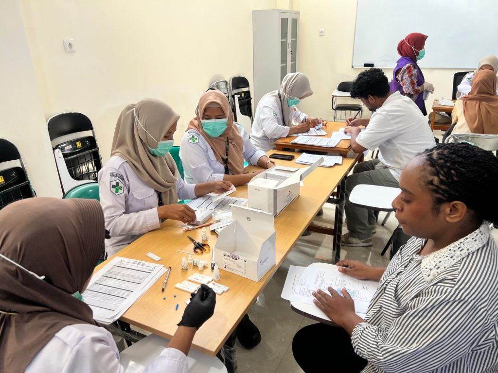 SKRINING TB, HIV, MALARIA, KUSTA DAN SIFILIS; KOLABORASI FK UNCEN DENGAN DINAS KESEHATAN KOTA JAYAPURA