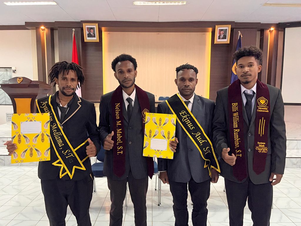 Fakultas Teknik Kukuhkan 75 Lulusan Berkualitas, 19 Raih Predikat Cumlaude