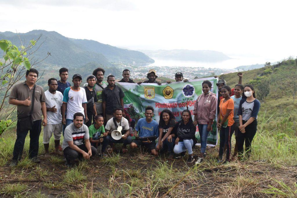 Penanaman 1000 Pohon, Uncen Dan Pemkot Jayapura Harus Agendakan Kegiatan ini Setiap Tahun